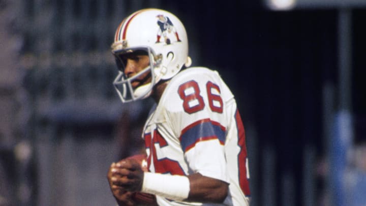 1977; Unknown location, USA; FILE PHOTO; New England Patriots receiver Stanley Morgan (86) in action during the 1977 season. Mandatory Credit: Manny Rubio-Imagn Images 1977; Unknown location, USA; FILE PHOTO; New England Patriots receiver Stanley Morgan (86) in action during the 1977 season. Mandatory Credit: Manny Rubio-Imagn Images