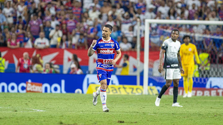Pikachu marcou e levou o Fortaleza á liderança do Brasileirão