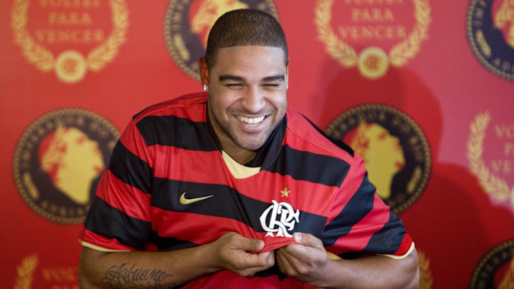 Adriano Imperador é uma lenda viva do Flamengo