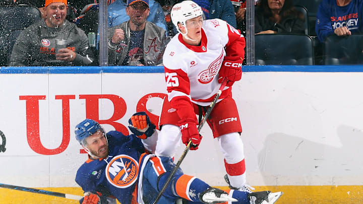 Detroit Red Wings v New York Islanders Detroit Red Wings v New York Islanders