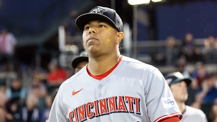 Cincinnati Reds catcher Alfredo Duno