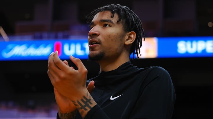 Jul 10, 2024; San Francisco, CA, USA; Miami Heat center Kel'el Ware (7) claps from the sideline during the first half against the Los Angeles Lakers at Chase Center. Mandatory Credit: Kelley L Cox-USA TODAY Sports Jul 10, 2024; San Francisco, CA, USA; Miami Heat center Kel'el Ware (7) claps from the sideline during the first half against the Los Angeles Lakers at Chase Center. Mandatory Credit: Kelley L Cox-USA TODAY Sports