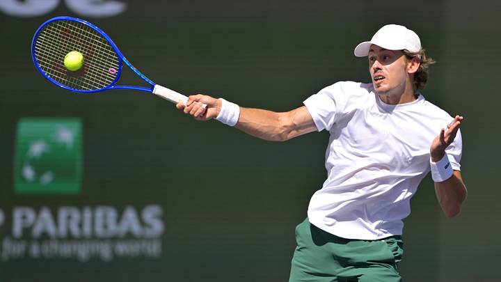 Alex de Minaur is favored against Jakub Mensik in the third round of the French Open. Alex de Minaur is favored against Jakub Mensik in the third round of the French Open.