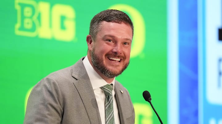Jul 23, 2025; Las Vegas, NV, USA; Oregon head coach Dan Lanning speaks to the media during the Big Ten NCAA college football media days at Mandalay Bay Resort. Mandatory Credit: Lucas Peltier-Imagn Images