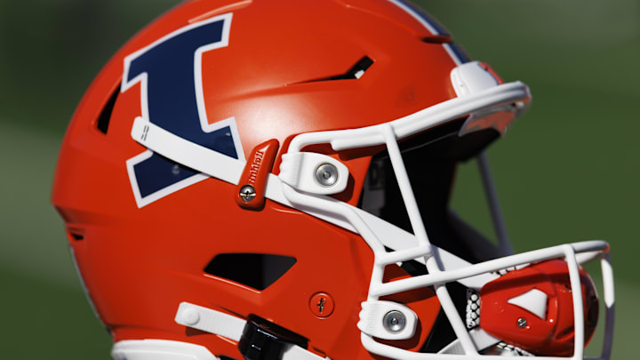 Oct 1, 2022; Madison, Wisconsin, USA;  Illinois Fighting Illini helmet during warmups prior to the game against the Wisconsin Badgers at Camp Randall Stadium. Mandatory Credit: Jeff Hanisch-Imagn Images