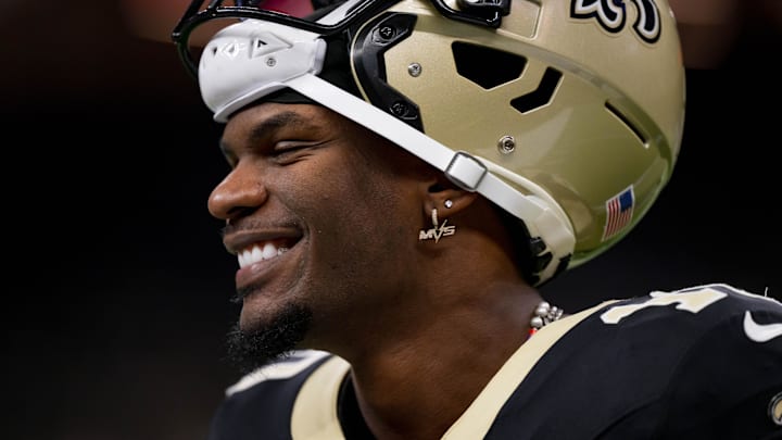 Dec 1, 2024; New Orleans, Louisiana, USA; New Orleans Saints wide receiver Marquez Valdes-Scantling (10) smiles before a game against the Los Angeles Rams at Caesars Superdome. Mandatory Credit: Matthew Hinton-Imagn Images Dec 1, 2024; New Orleans, Louisiana, USA; New Orleans Saints wide receiver Marquez Valdes-Scantling (10) smiles before a game against the Los Angeles Rams at Caesars Superdome. Mandatory Credit: Matthew Hinton-Imagn Images
