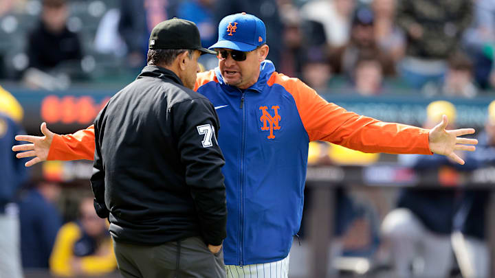 Carlos Mendoza fue suspendido por la MLB 