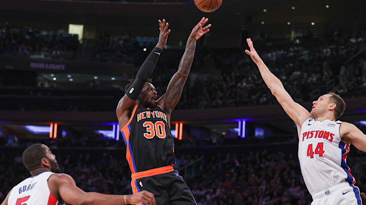 Nov 11, 2022; New York, New York, USA; New York Knicks forward Julius Randle (30) shoots the ball over the Detroit Pistons