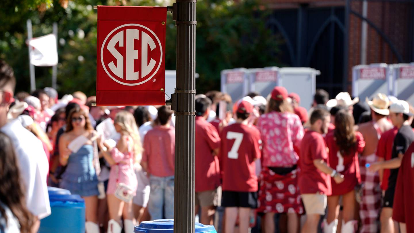 Oklahoma Takes Financial hit With Early Move to SEC, but Set up for ...