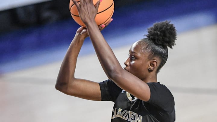 South Carolina basketball signee Joyce Edwards
