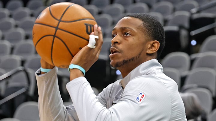 Dallas Mavericks v San Antonio Spurs