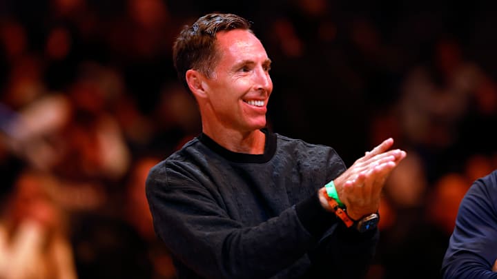 New York Knicks v Phoenix Suns
