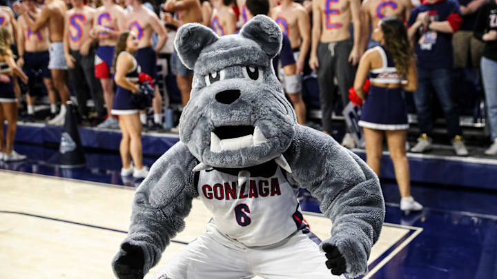 Gonzaga Bulldogs mascot Spike.