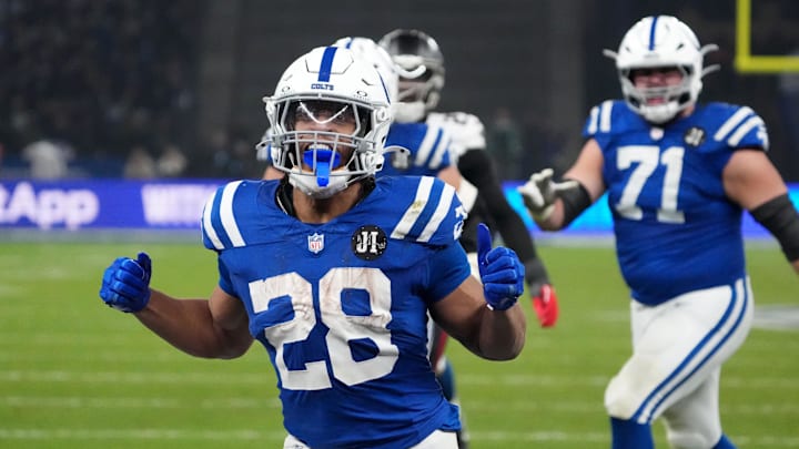 Nov 9, 2025; Berlin, Germany; Indianapolis Colts running back Jonathan Taylor (28) scores the winning touchdown in overtime against the Atlanta Falcons during the NFL Berlin Game at Olympic Stadium. Mandatory Credit: Kirby Lee-Imagn Images Nov 9, 2025; Berlin, Germany; Indianapolis Colts running back Jonathan Taylor (28) scores the winning touchdown in overtime against the Atlanta Falcons during the NFL Berlin Game at Olympic Stadium. Mandatory Credit: Kirby Lee-Imagn Images