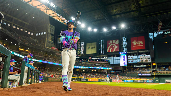 Aug 22, 2025; Phoenix, Arizona, USA; Arizona Diamondbacks infielder Ketel Marte (4) takes the field for his first at bat in the first inning inning against the Cincinnati Reds at Chase Field. Mandatory Credit: Allan Henry-Imagn Images Aug 22, 2025; Phoenix, Arizona, USA; Arizona Diamondbacks infielder Ketel Marte (4) takes the field for his first at bat in the first inning inning against the Cincinnati Reds at Chase Field. Mandatory Credit: Allan Henry-Imagn Images