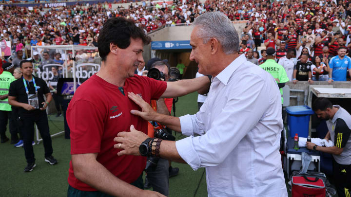 Tite voltou a vencer Diniz em duelo entre os treinadores