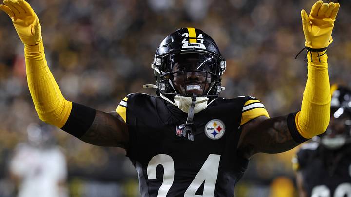 Jan 12, 2026; Pittsburgh, PA, USA; Pittsburgh Steelers cornerback Joey Porter Jr. (24) reacts after a play during the second half of an AFC Wild Card Round game against the Houston Texans at Acrisure Stadium. Mandatory Credit: Charles LeClaire-Imagn Images Jan 12, 2026; Pittsburgh, PA, USA; Pittsburgh Steelers cornerback Joey Porter Jr. (24) reacts after a play during the second half of an AFC Wild Card Round game against the Houston Texans at Acrisure Stadium. Mandatory Credit: Charles LeClaire-Imagn Images