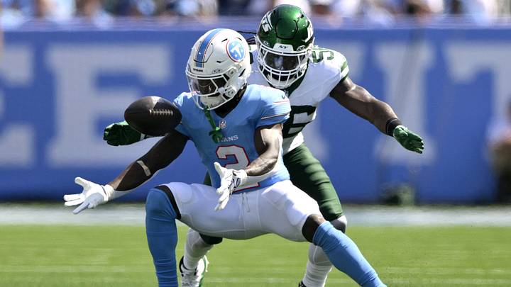 Sep 13, 2026; Nashville, Tennessee, USA; New York Jets linebacker Demario Davis (56) breaks up a pass intended for Tennessee Titans running back Tyjae Spears (2) during the third quarter at Nissan Stadium. Mandatory Credit: Steve Roberts-Imagn Images Sep 13, 2026; Nashville, Tennessee, USA; New York Jets linebacker Demario Davis (56) breaks up a pass intended for Tennessee Titans running back Tyjae Spears (2) during the third quarter at Nissan Stadium. Mandatory Credit: Steve Roberts-Imagn Images
