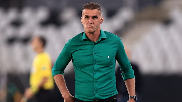 América-MG e Avaí se enfrentam neste final de semana.