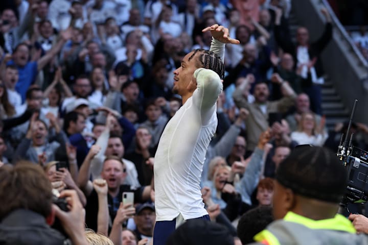 ซาบี ซิมอนส์