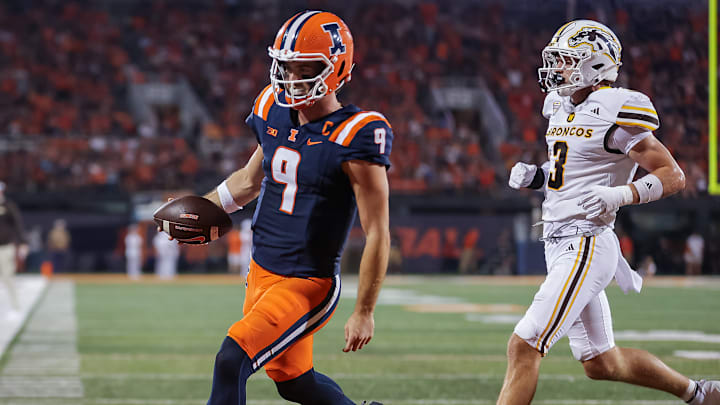 Western Michigan v Illinois