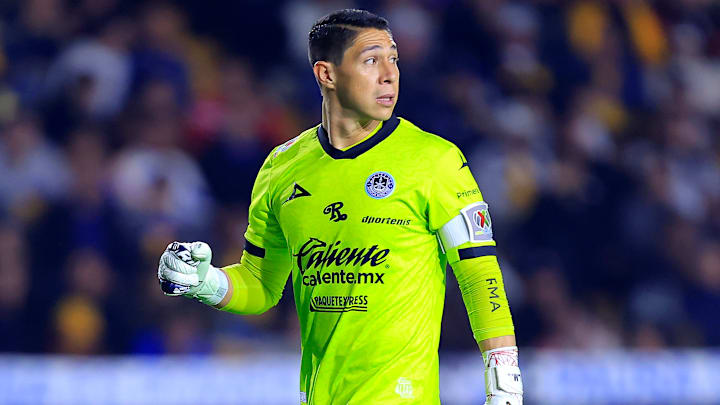 El arquero del Mazatlán, Hugo González, es una de las principales opciones del Toluca para cubrir la baja del brasileño Tiago Volpi, sin embargo, la afición escarlata está totalmente en contra.