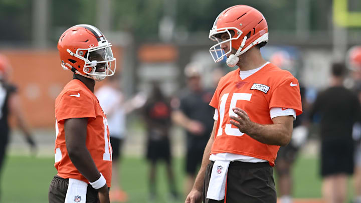 Jun 12, 2025; Berea, OH, USA; Cleveland Browns quarterback Joe Flacco (15) talks to quarterback Shedeur Sanders (12) during mini camp at CrossCountry Mortgage Campus. Mandatory Credit: Ken Blaze-Imagn Images Jun 12, 2025; Berea, OH, USA; Cleveland Browns quarterback Joe Flacco (15) talks to quarterback Shedeur Sanders (12) during mini camp at CrossCountry Mortgage Campus. Mandatory Credit: Ken Blaze-Imagn Images