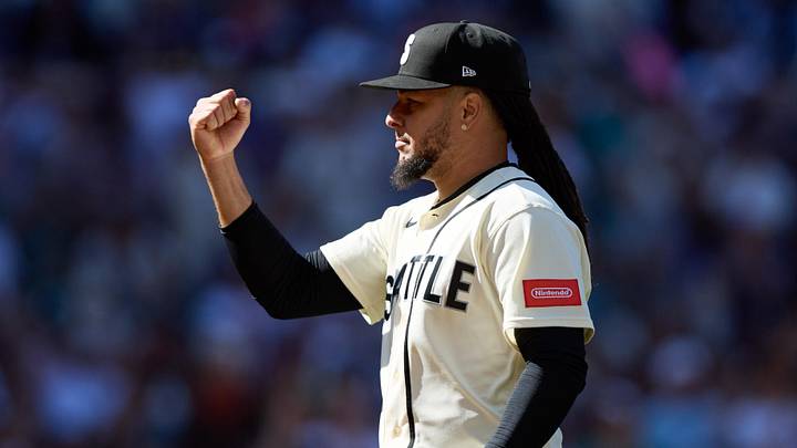 May 31, 2026; Seattle, Washington, USA; Seattle Mariners pitcher Luis Castillo (58) reacts after the third out against the Arizona Diamondbacks during the tenth inning at T-Mobile Park. Mandatory Credit: John Froschauer-Imagn Images May 31, 2026; Seattle, Washington, USA; Seattle Mariners pitcher Luis Castillo (58) reacts after the third out against the Arizona Diamondbacks during the tenth inning at T-Mobile Park. Mandatory Credit: John Froschauer-Imagn Images