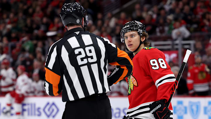 Carolina Hurricanes v Chicago Blackhawks