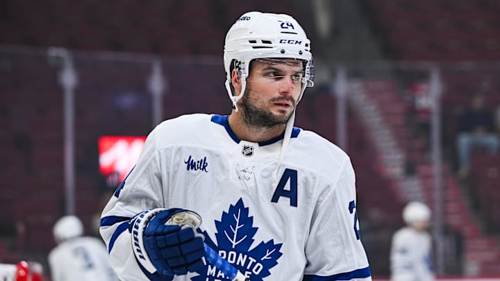 Sep 25, 2025; Montreal, Quebec, CAN; Toronto Maple Leafs forward Scott Laughton (24) looks on during warm-up before the game against the Montreal Canadiens at Bell Centre. Mandatory Credit: David Kirouac-Imagn Images