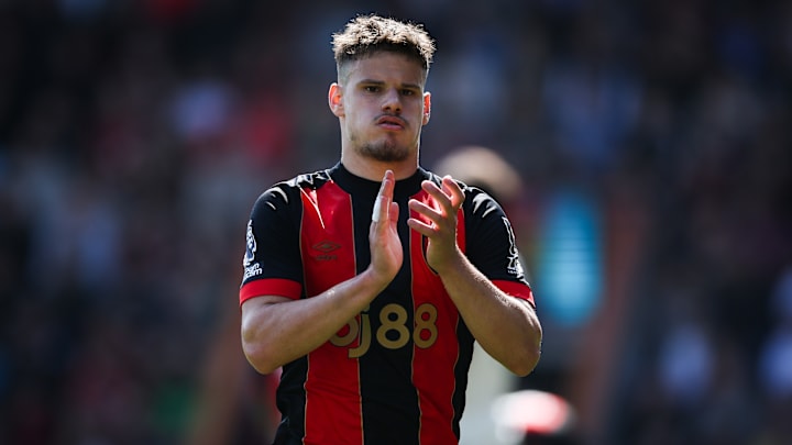 Milos Kerkez soll zum FC Liverpool wechseln