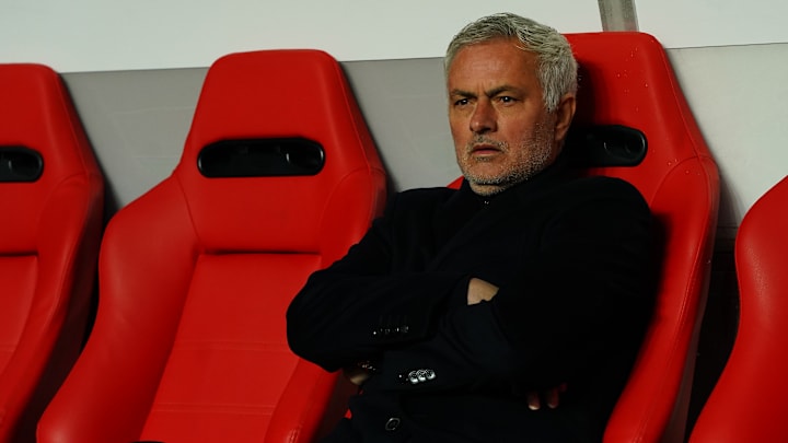 José Mourinho est entraineur du Benfica Lisbonne depuis le 18 septembre.