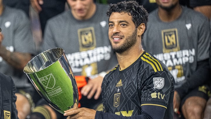 Carlos Vela decidió colgar los botines tras seis meses de inactividad
