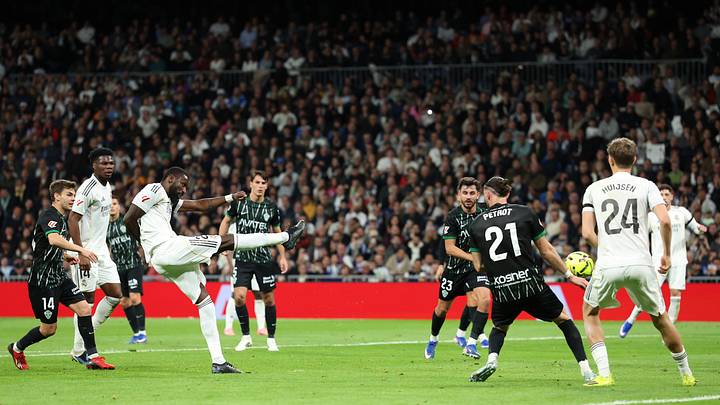 Real Madrid CF v Elche CF - LaLiga EA Sports Real Madrid CF v Elche CF - LaLiga EA Sports