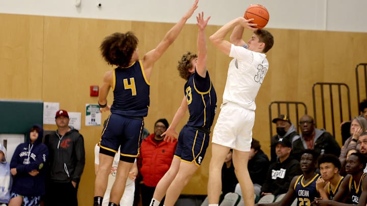 De La Salle incoming senior Alec Blair (33) is ranked California's No. 4 2025 recruit, according to 247Sports. He leads the Spartans in the NorCal Tipoff Classic at Dublin High on Saturday, Nov. 30. The Spartans play Derek Fisher's Crespi squad. 