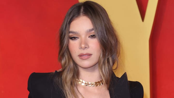 Hailee Steinfeld attends the 2024 Vanity Fair Oscar Party.