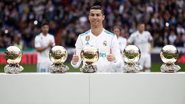 Cristiano Ronaldo ganó 5 balones de oro, 4 de los cuales fue como jugador del Real Madrid 