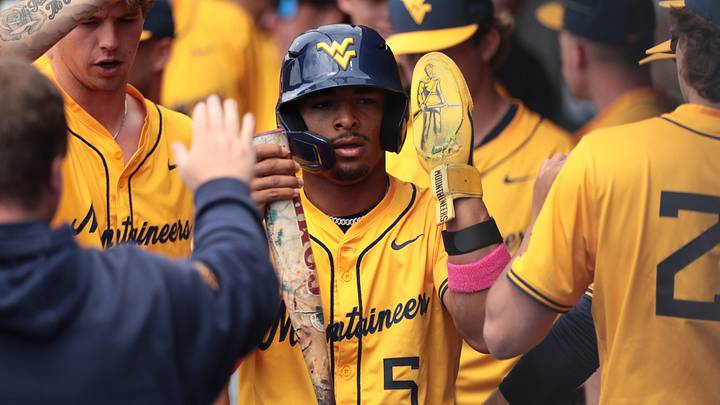 West Virginia Mountaineers junior Armani Guzman (5) West Virginia Mountaineers junior Armani Guzman (5)