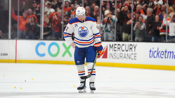 Apr 30, 2026; Anaheim, California, USA; Edmonton Oilers right wing Kasperi Kapanen (42) reacts at the end of game six of the first round of the 2026 Stanley Cup Playoffs against the Anaheim Ducks at Honda Center. Mandatory Credit: Kirby Lee-Imagn Images