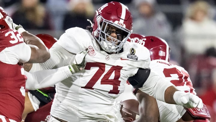 The bottom line for this Bears offseason is they must keep Caleb Williams protected, and Kadyn Proctor could do this.