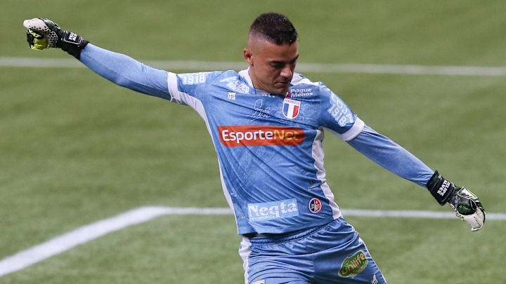 O goleiro já trabalhou com Rogério Ceni na época do Fortaleza O goleiro já trabalhou com Rogério Ceni na época do Fortaleza