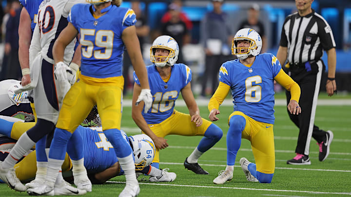 Denver Broncos v Los Angeles Chargers