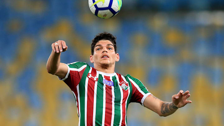 Com contratação de Ayrton Lucas, Flamengo vai aumentar lista de jogadores ex-Flu com passagem pelo Ninho do Urubu. Com contratação de Ayrton Lucas, Flamengo vai aumentar lista de jogadores ex-Flu com passagem pelo Ninho do Urubu.