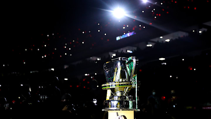 Cariocas e mineiros disputam troféu