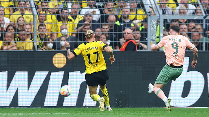 Borussia Dortmund v SV Werder Bremen - Bundesliga