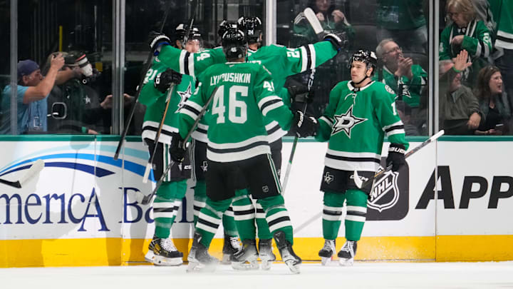 Feb 28, 2025; Dallas, Texas, USA;  The Dallas Stars celebrate after a goal scored by left wing Jason Robertson (21) against the Los Angeles Kings during the first period at American Airlines Center. Mandatory Credit: Chris Jones-Imagn Images