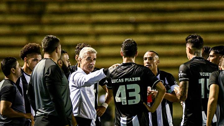 Botafogo venceu o Audax de virada, no Raulino de Oliveira Botafogo venceu o Audax de virada, no Raulino de Oliveira