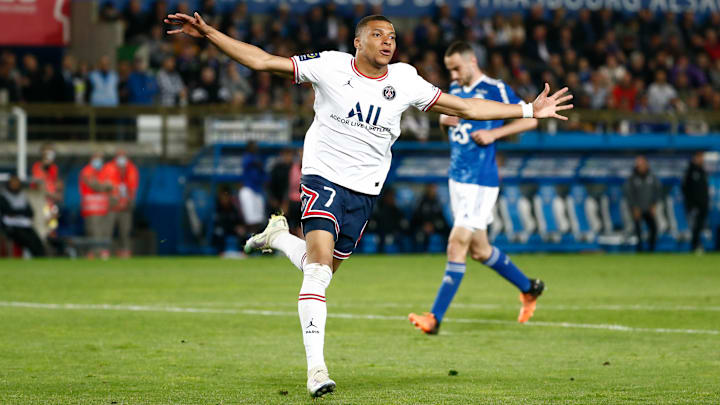 Mbappé marcou duas vezes no último encontro entre as equipes Mbappé marcou duas vezes no último encontro entre as equipes