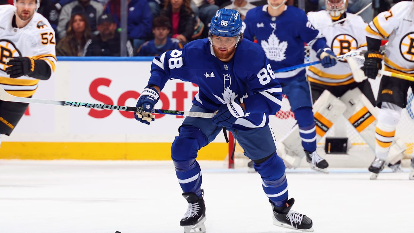 2 star players Maple Leafs could trade this season