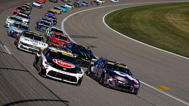 Kansas Speedway, NASCAR